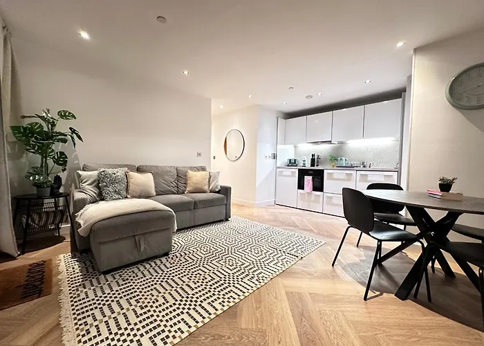 Marsh House - 2 Bedroom Apartment In The Heart Of The City